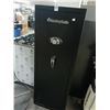 Image 1 : Sentry Gun Safe Locked