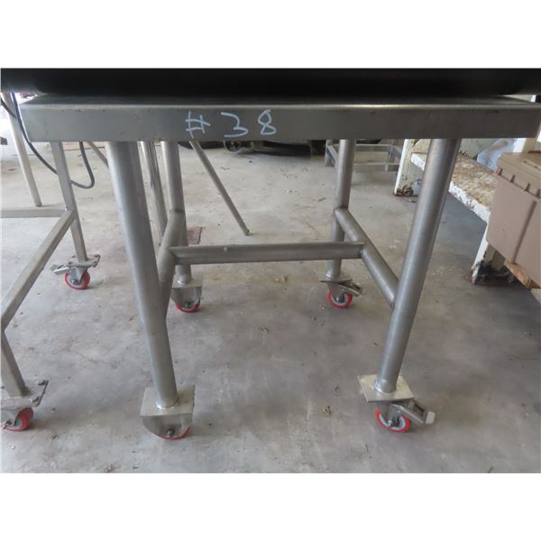 SS Rolling Stand 27x24x24D