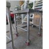 Image 5 : SS Rolling Stand 27x24x24D
