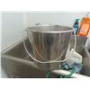 Image 4 : Stainless Steel  Double Sink 34x18x12'' Deep with Pail