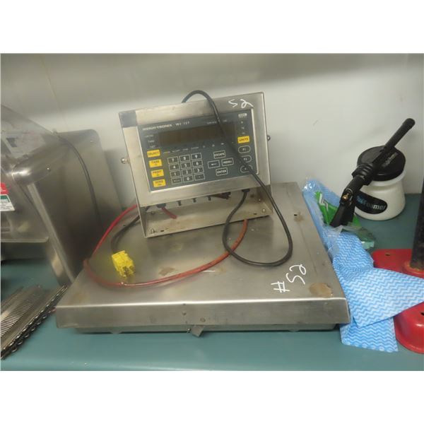 Weigh-Tronlx WI-127 Scale with Read Out