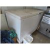 Image 1 : GE Chest Deep Freeze 37x28x71