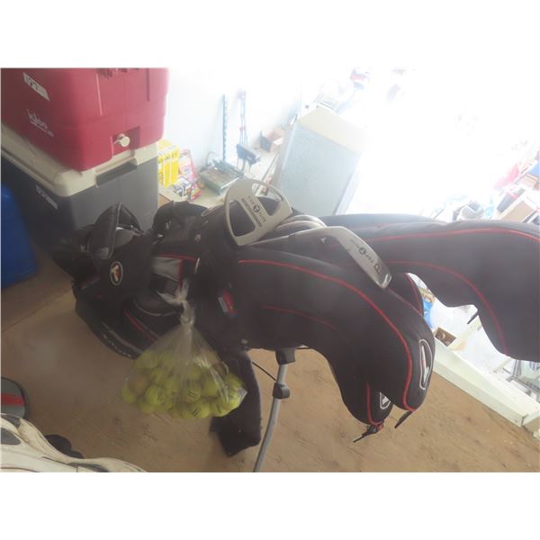 13 Right Handed Golf Clubs,Bag, Balls, and Stand