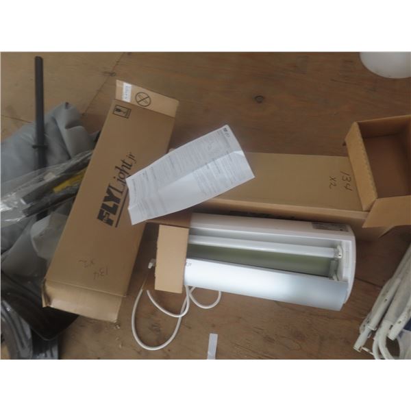 New 2 Fly Lights - To Catch Flies