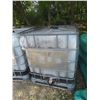 Image 1 : 200 Gallon Water Tank with Metal Frame
