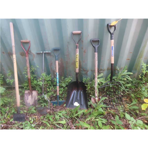 7 Yard Tools Shovels, Edger, PitchFork