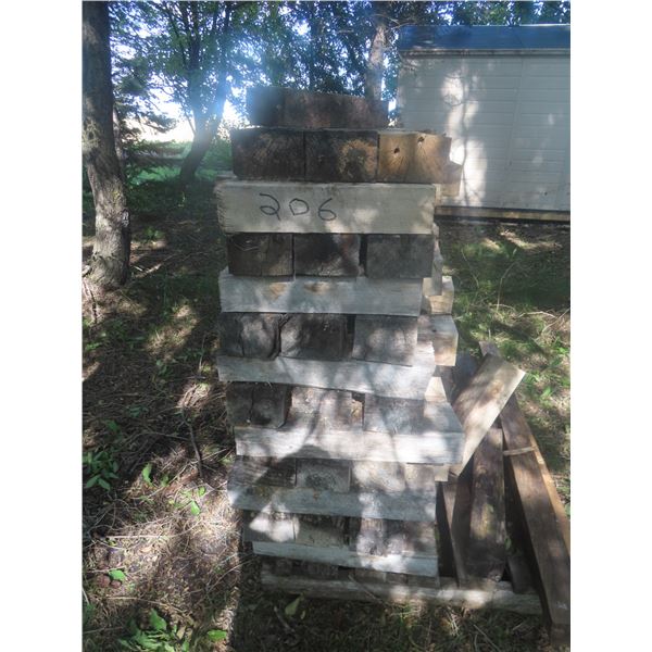 Pallet Wood Blocking 4x4x2FT