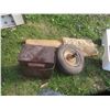Image 7 : Pump, Hubcaps, Garage Door Sealer, Pet Carrier