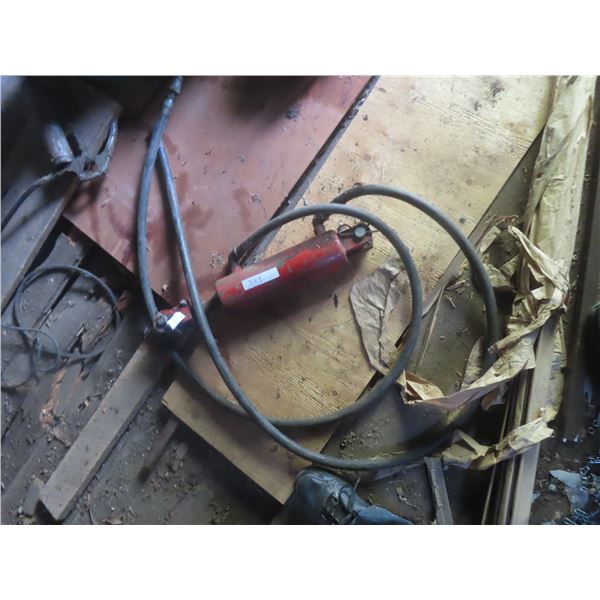 Hydraulic Cylinder with Hoses 
