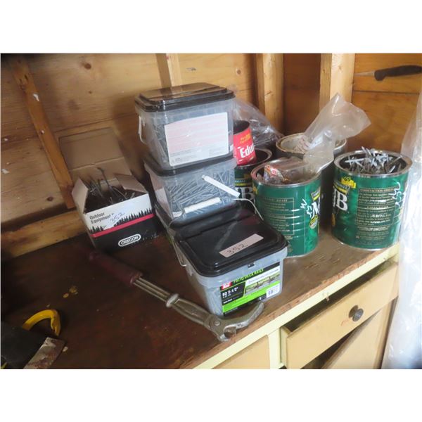 Nails Peg Board Hooks Nail Puller and Staple Gun with Staples