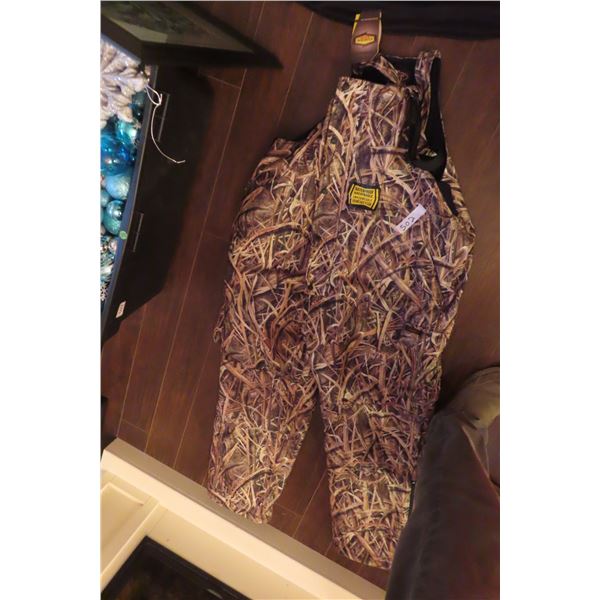 Mossy Oak Hunting Coveralls 2XL