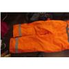 Image 3 : 2 Piece Hunting Suit Size 2 XL + Insulated Coveralls Size 3XL 
