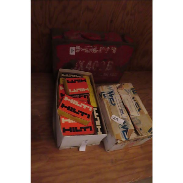 Hilti DX 400B Nail Gun with Short Nails 