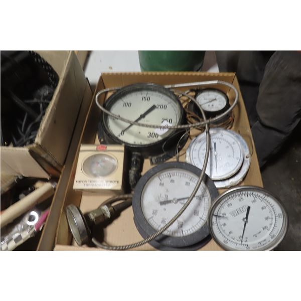Antique Pressure Gauges, 300PSI, 2 Cooler Gauges