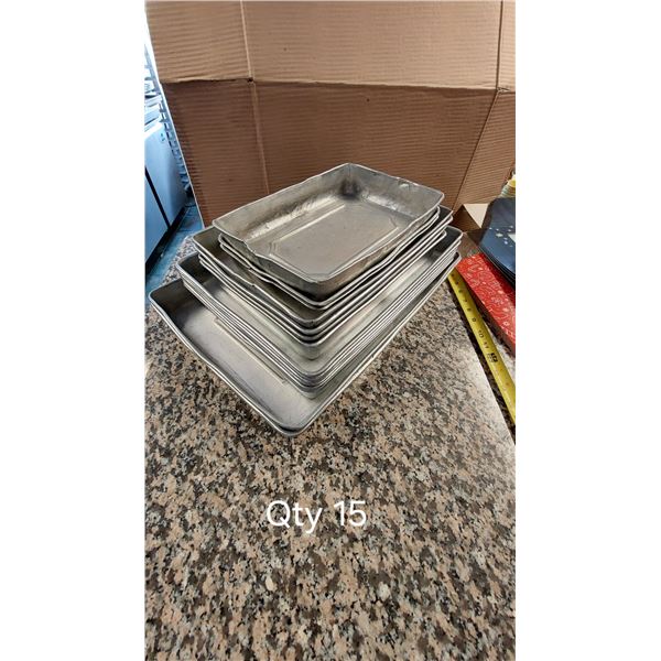 LOT DE 15 MOULES RECTANGULAIRES, GRANDEURS ASSORTIES