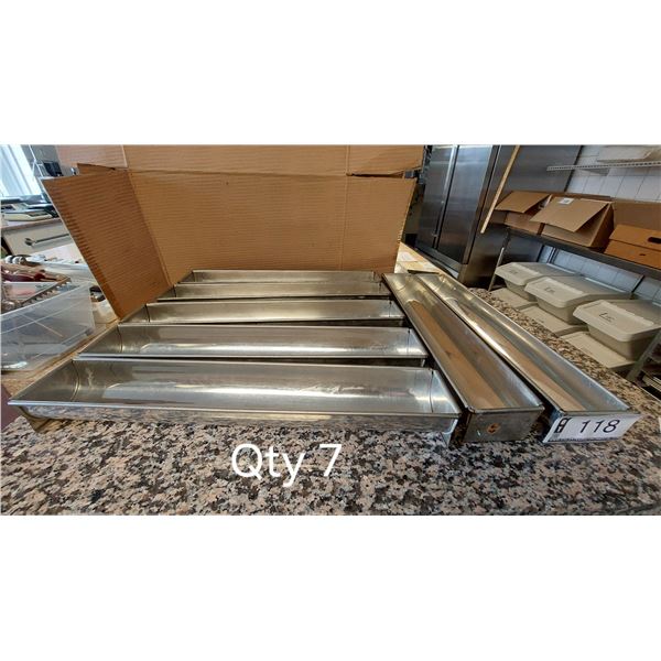 LOT DE 7 MOULES À PAIN