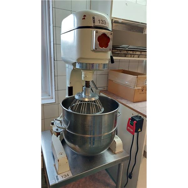 MÉLANGEUR COMMERCIAL DOYON 40 PINTES NSM-401, 110 VOLTS