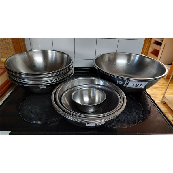 LOT DE 20 CULS DE POULE ASSORTIS