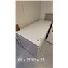 Image 2 : CONGÉLATEUR TOMBEAU  65" X 27-1/2" X 36
