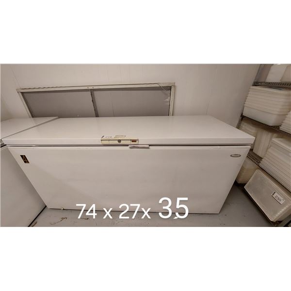 CONGÉLATEUR TOMBEAU WOODS 73" X 27.5" X 36