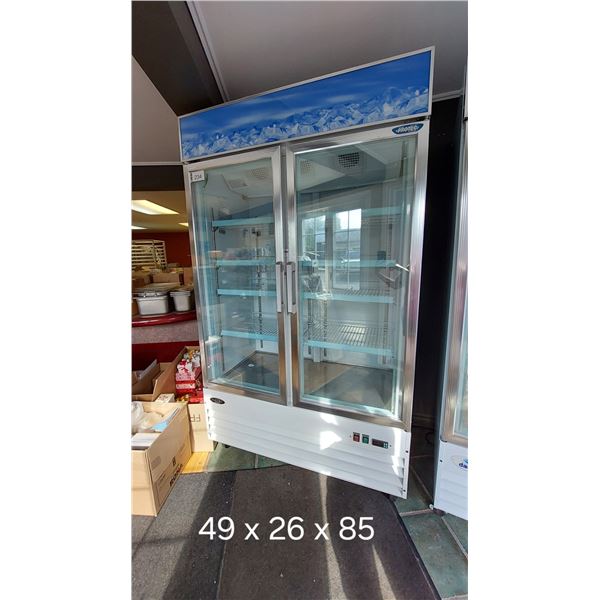 CONGÉLATEUR MATKO RIFX36, 49" X 26" X 85"