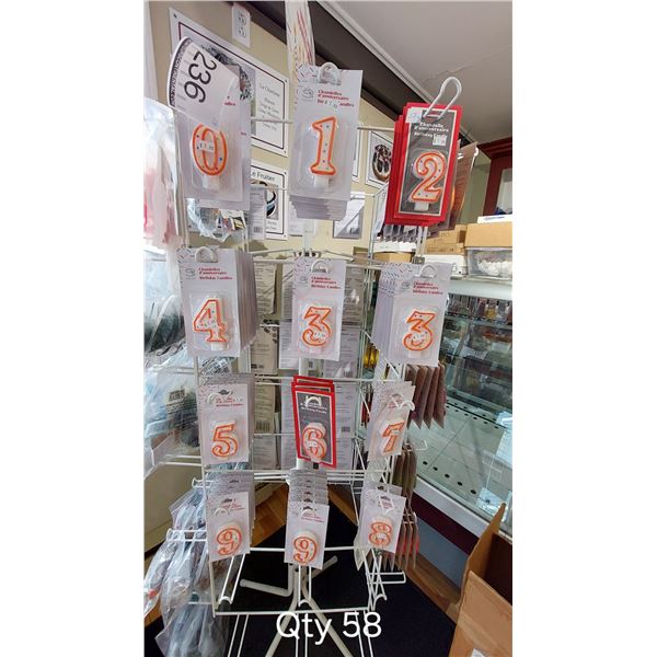 LOT DE 58 CHANDELLES À NUMÉRO