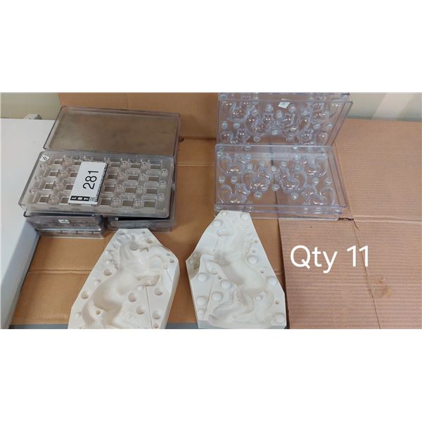 LOT DE 11 MOULES À CHOCOLAT ASSORTIS, POLYCARBONATE MAGNÉTIQUE ET AUTRE