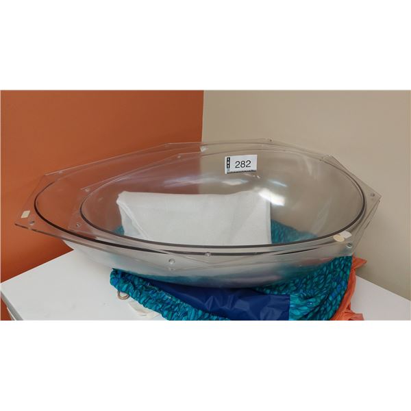 LOT DE 2 GROS MOULES ŒUF EN POLYCARBONATE