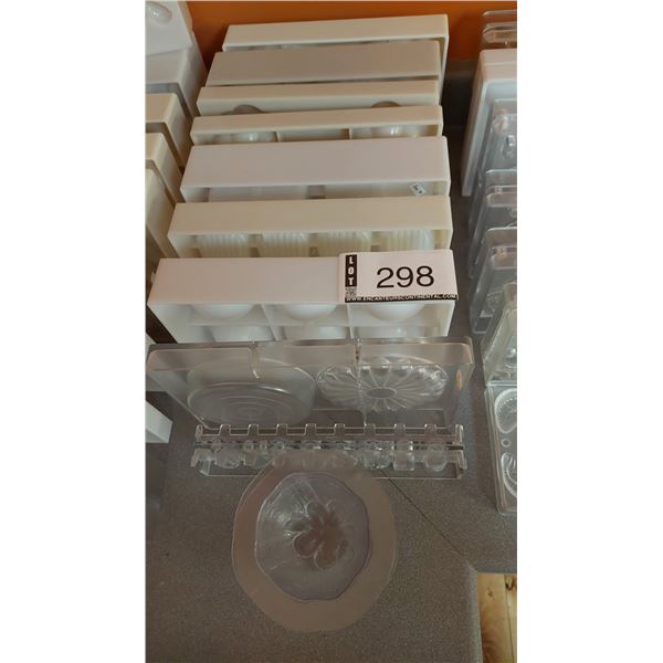 LOT DE 10 MOULES À CHOCOLAT ASST. EN POLYCARBONATE