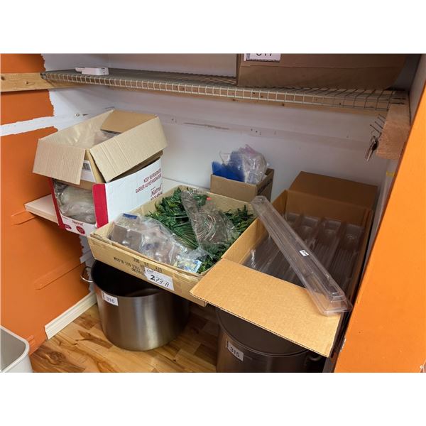 LOT DE DÉCORATION, MOULES, POTS, ETC