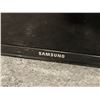 Image 2 : L1 - Samsung 46" TV w/ Remote