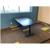 Image 6 : L1 - Contents of Room (Furniture) - Desks, tables, cubicle, etc.