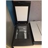 Image 5 : L2 - Group of 2 Epson Perfection V750 Pro Film & Photo Scanner