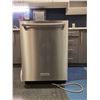 Image 1 : L2 - Kitchen Aid dishwasher (288)