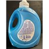 Image 2 : 1 Large Jug of Fleecy Fresh Air Concentrated Fabric Softener - 199 Loads (4.7L) - New