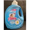 Image 1 : 1 Large Jug of Fleecy Fresh Air Concentrated Fabric Softener - 199 Loads (4.7L) - New