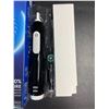 Image 2 : 1 Oral-B Pro 1000 Rechargeable Electric Toothbrush - New
