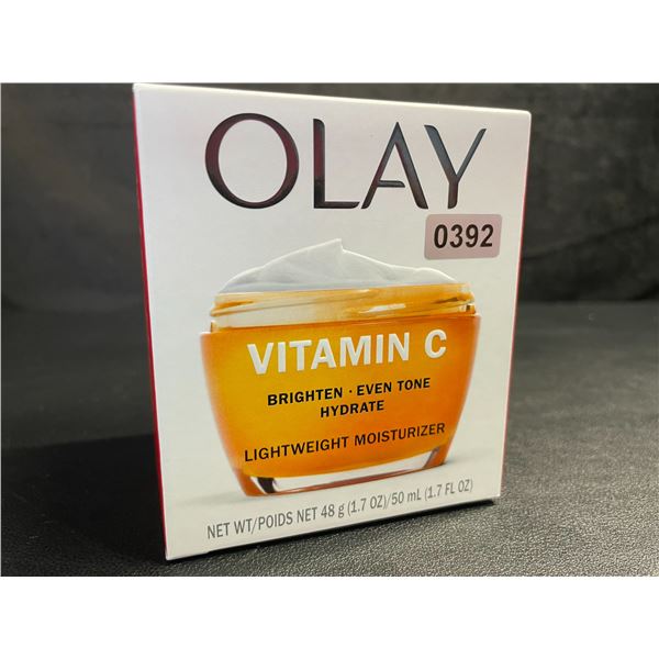 1 OLAY Vitamin C Lightweight Moisturizer - 48g - Brightens/Hydrates Skin - New