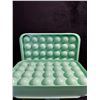 Image 3 : Stackable Round Ice Cube Tray Set with Lids and Ice Storage Bin - New