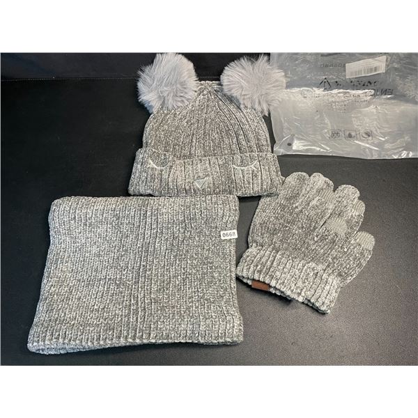 3PC Velvet Soft Winter Beanie Toque/Neck Warmer/Gloves Set - Grey - New