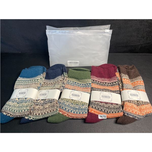 5-Pack of Women's Wool Crew Socks - Warm/Thick Knit Socks - New