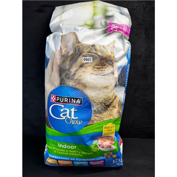 1 3.2KG Bag of Purina Indoor Cat Chow Made with Real Chicken - New