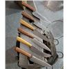 Image 1 : MICHIGAN – 2 DAY BLACKSMITH/BLADESMITH CLASS WITH CUSTOM KNIFE