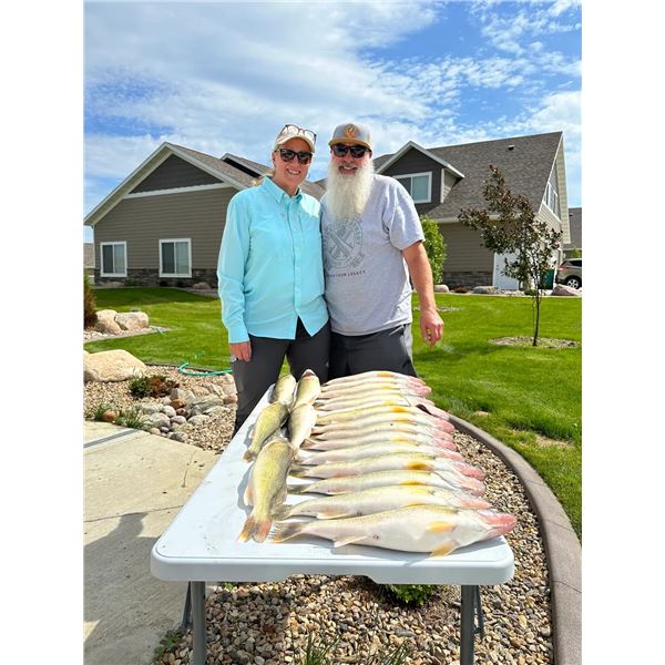 NORTH DAKOTA – 3 DAY WALLEYE/PIKE/SMALLMOUTH TRIP FOR 2 ANGLERS