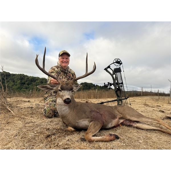 CALIFORNIA – 3 DAY/ BLACK TAIL DEER HUNT FOR 1 HUNTER