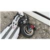 Image 3 : EMOVE CRUISER WHITE ELECTRIC SCOOTER *PARTS & REPAIR/WORKING CONDITION UNKNOWN/NO KEY/NO CHARGER*