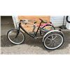 Image 2 : NO NAME BLACK 3 WHEEL 5 SPEED BIKE *HANDLE + BRAKES NEED REPAIR*