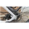 Image 3 : RADMISSION WHITE SINGLE SPEED ELECTRIC BIKE *WORKING CONDITION UNKNOWN/NO KEY/NO CHARGER*