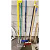 Image 3 : 3/4" PLASTIC PIPE, WASH BRUSH, BROOM, PAINT ROLLER, WINDOW SQUEEGEE & MORE
