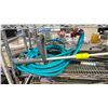 Image 3 : 4 OARS, GARDEN HOSE & YARDWORKS ELECTRIC TRIMMER